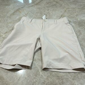 Under Armour golf shorts